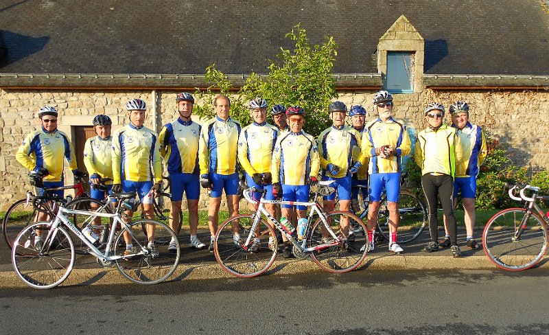 2012-06-12 01 Depart La Longere 7h45.jpg
